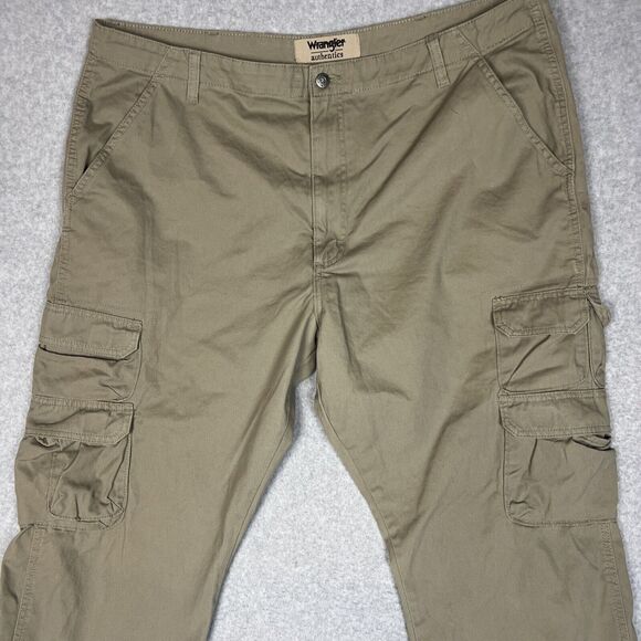 Wrangler Authentics Men's 42X32 Cargo Pant Regular Fit Straight Leg Cotton Beige - Picture 2 of 10